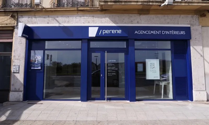 Vitrine sur les quais de Saône